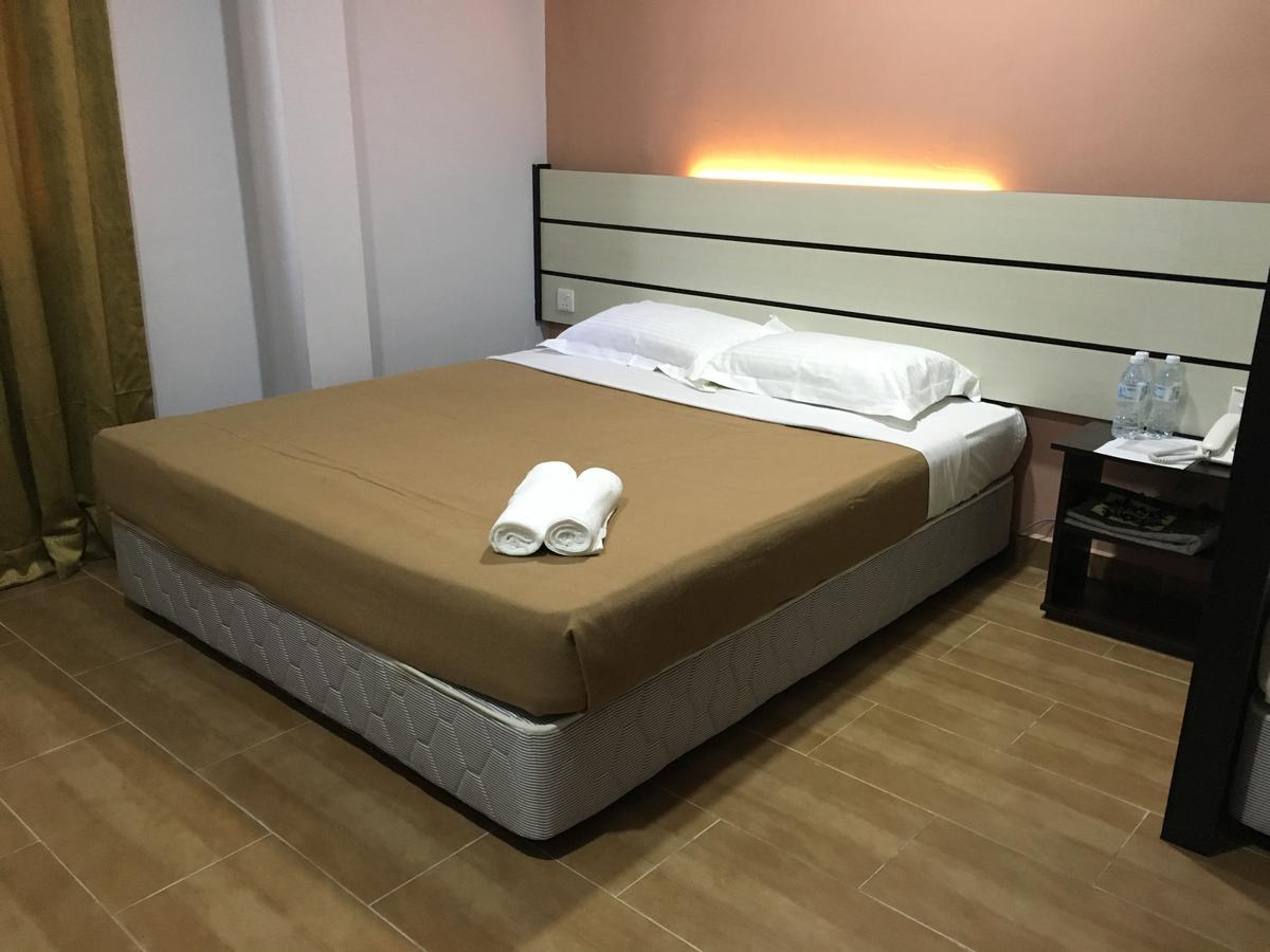 Grand Business Hotel Jertih Buitenkant foto