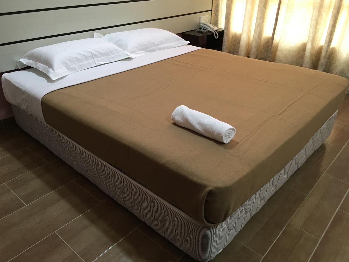 Grand Business Hotel Jertih Buitenkant foto