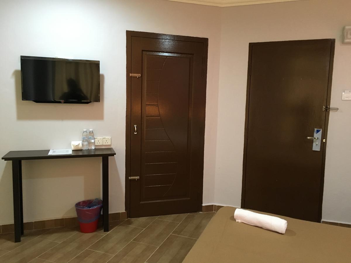 Grand Business Hotel Jertih Buitenkant foto